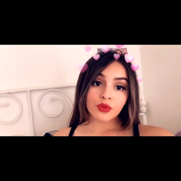 Meet your Posher, Celeste - Picture 1 of 1